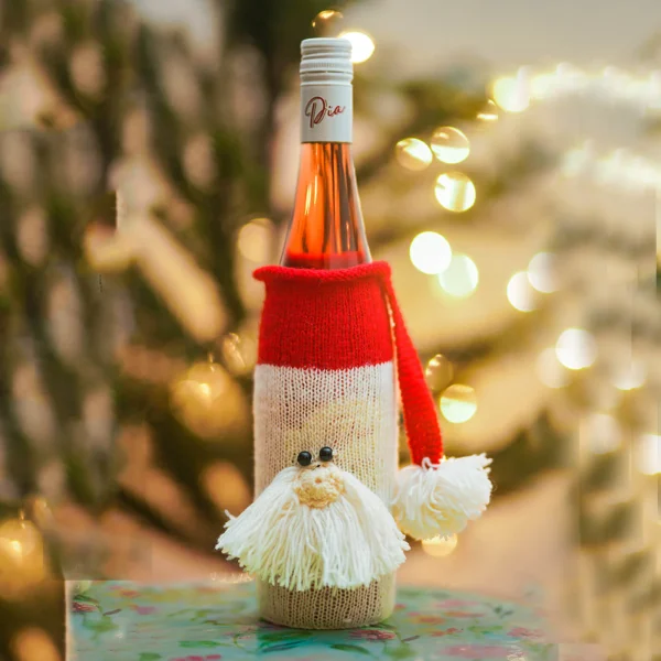 Amaryn SVATANYA Crochet Santa Wine Bottle cover
